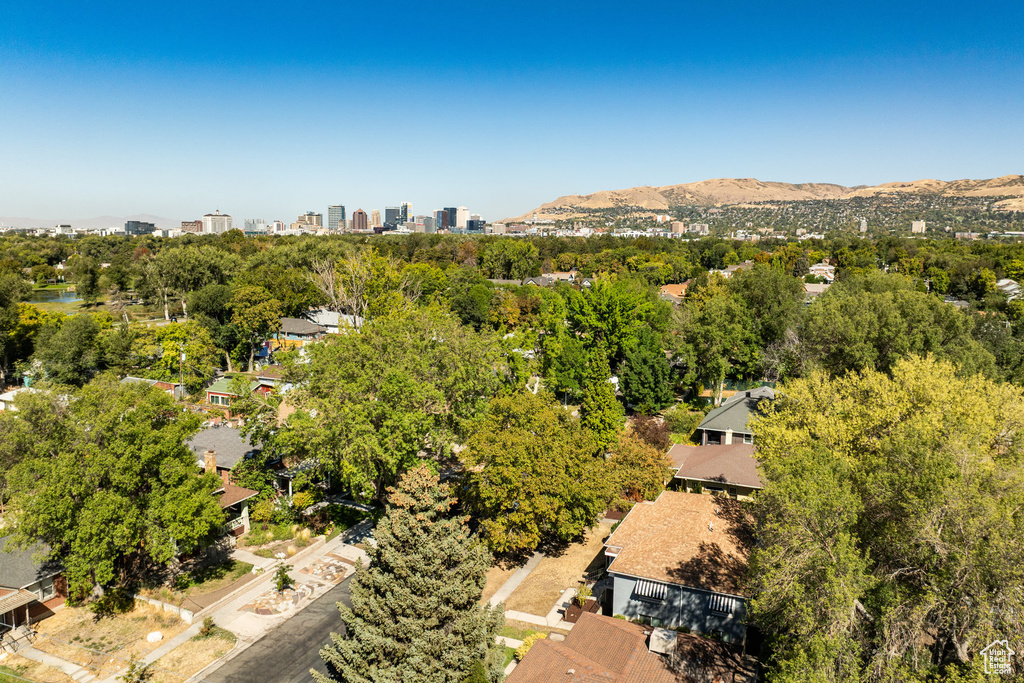 1237 S LAKE ST Salt Lake City, UT 84105