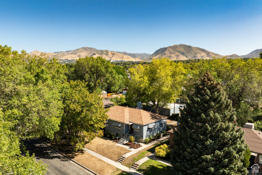 1237 S LAKE ST Salt Lake City, UT 84105