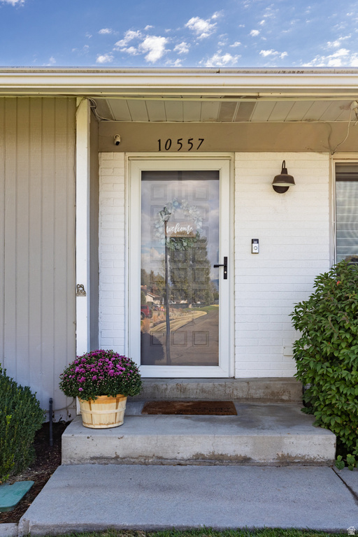 10557 S PRIMROSE DR Sandy, UT 84094