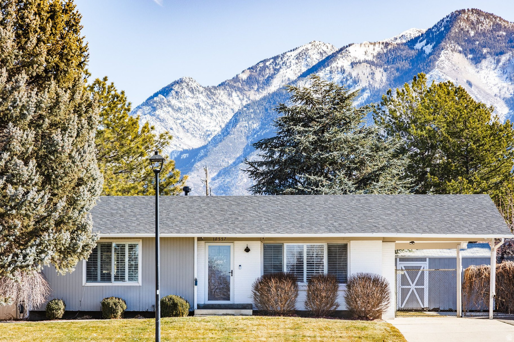 10557 S PRIMROSE DR Sandy, UT 84094