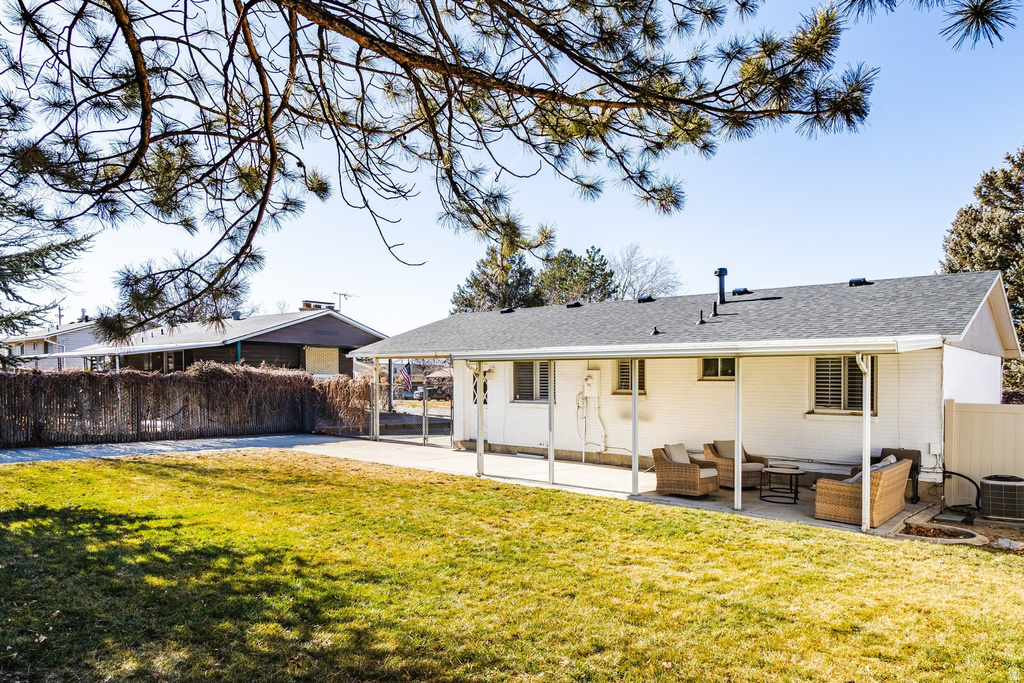 10557 S PRIMROSE DR Sandy, UT 84094