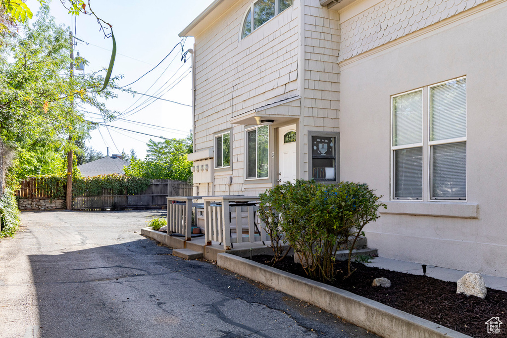 1260 E EMERSON AVE Salt Lake City, UT 84105