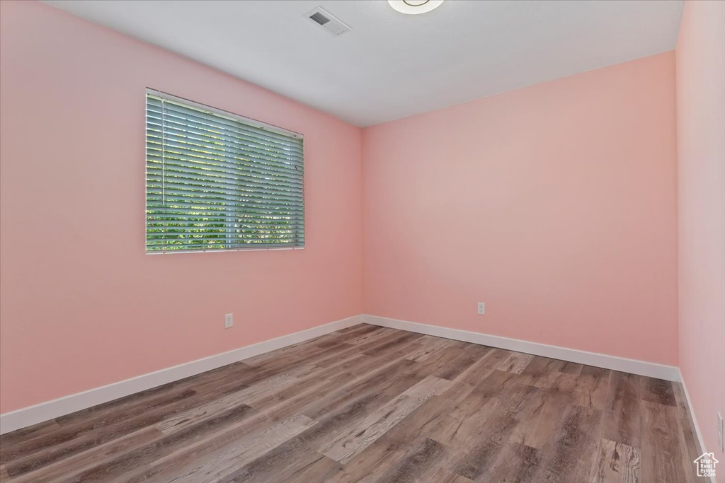 1072 W STONEHAVEN DR North Salt Lake, UT 84054