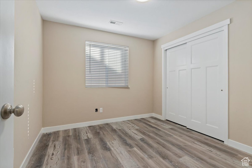 1072 W STONEHAVEN DR North Salt Lake, UT 84054