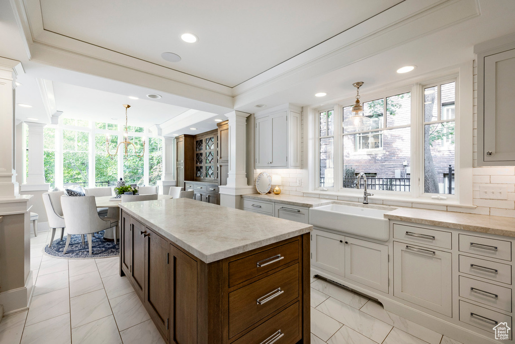 1393 E SOUTH TEMPLE ST Salt Lake City, UT 84102