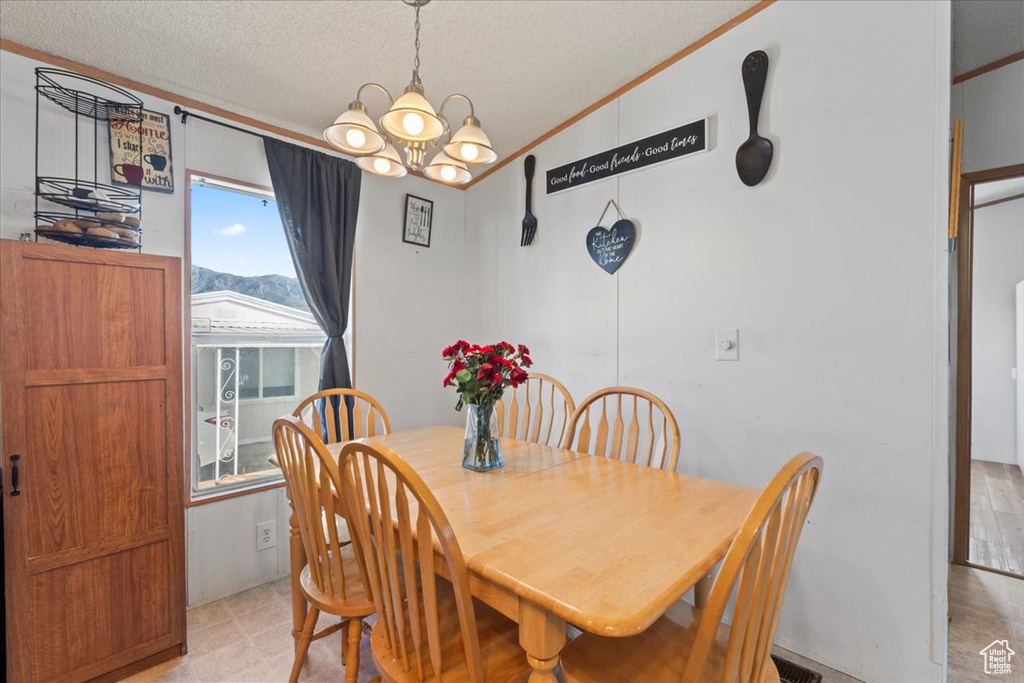 Photo 9 for MLS #2113476 at 2600 N Hill Field Rd #4