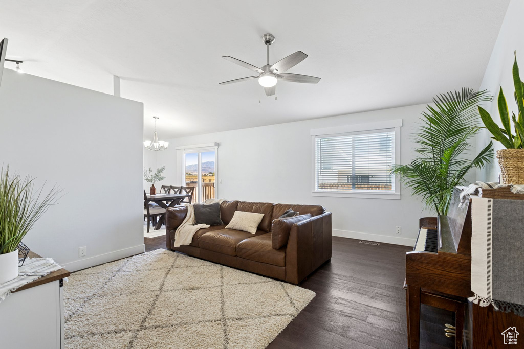 Photo 11 for MLS #2113484 at 541 N Coleman