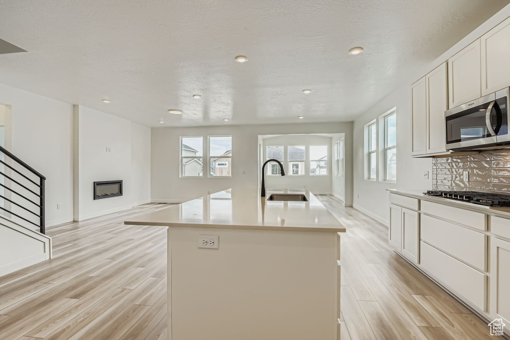 Photo 6 for MLS #2113497 at 180 E Quartz Creek Ln