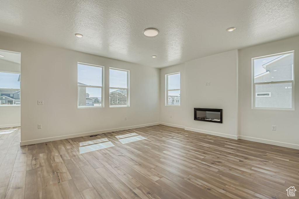 Photo 9 for MLS #2113502 at 196 E Quartz Creek Ln