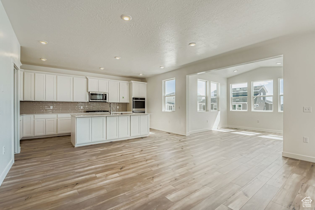Photo 10 for MLS #2113502 at 196 E Quartz Creek Ln