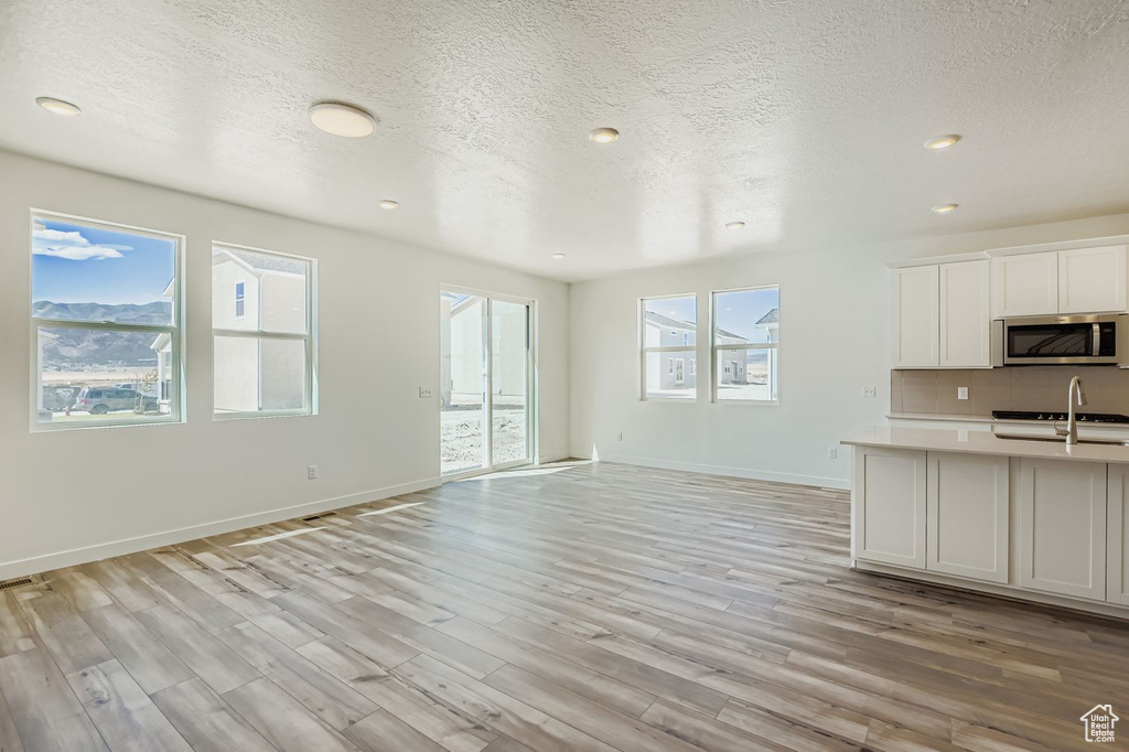 Photo 10 for MLS #2113507 at 5133 N Lukes St