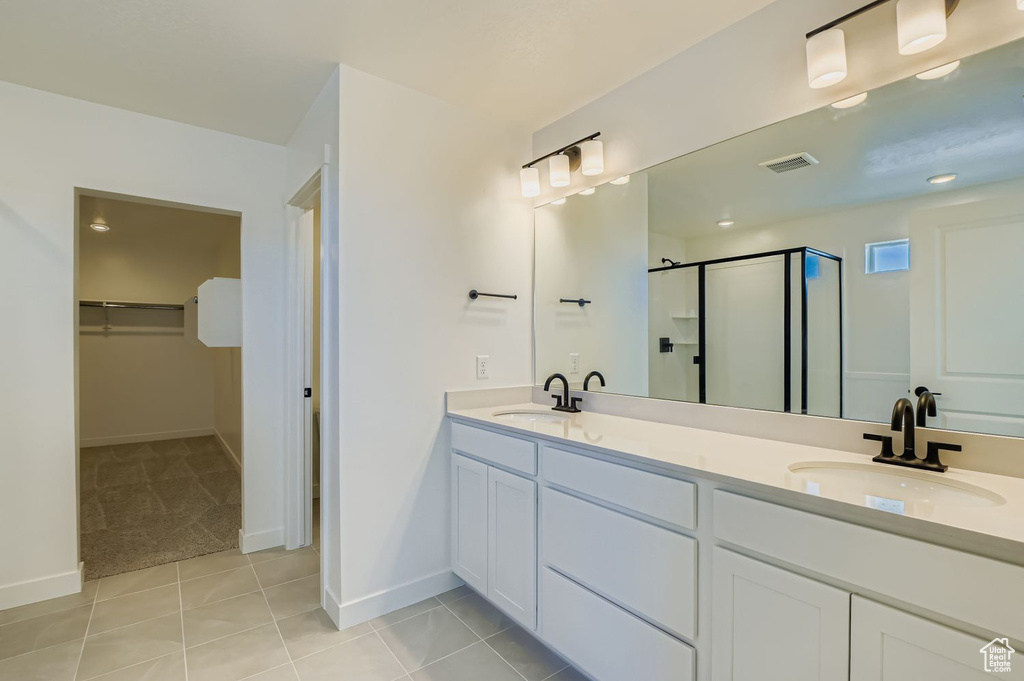 Photo 8 for MLS #2113511 at 5101 N Lukes St