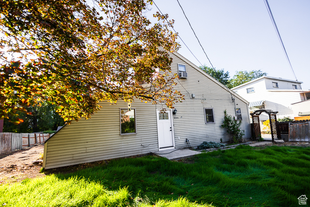 8544 S 300 E Sandy, UT 84070