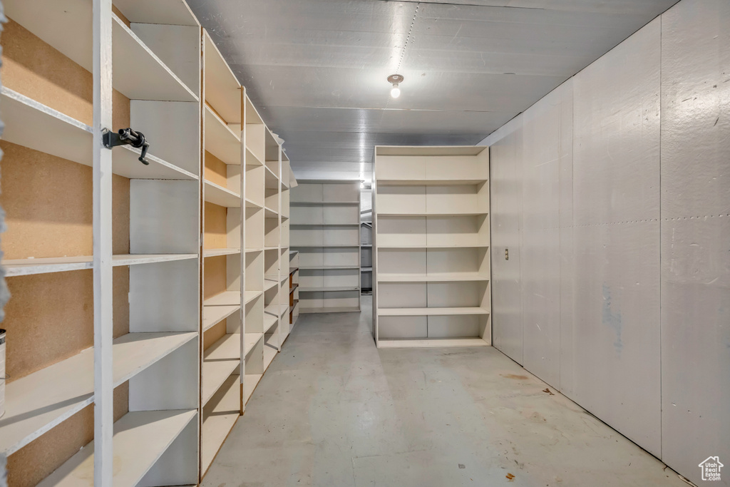 2506 GREEN OAK DR Bountiful, UT 84010
