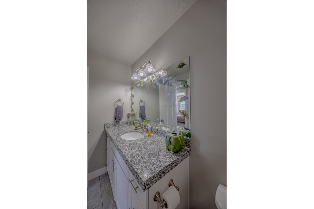 1997 E ABBEY WAY Eagle Mountain, UT 84005