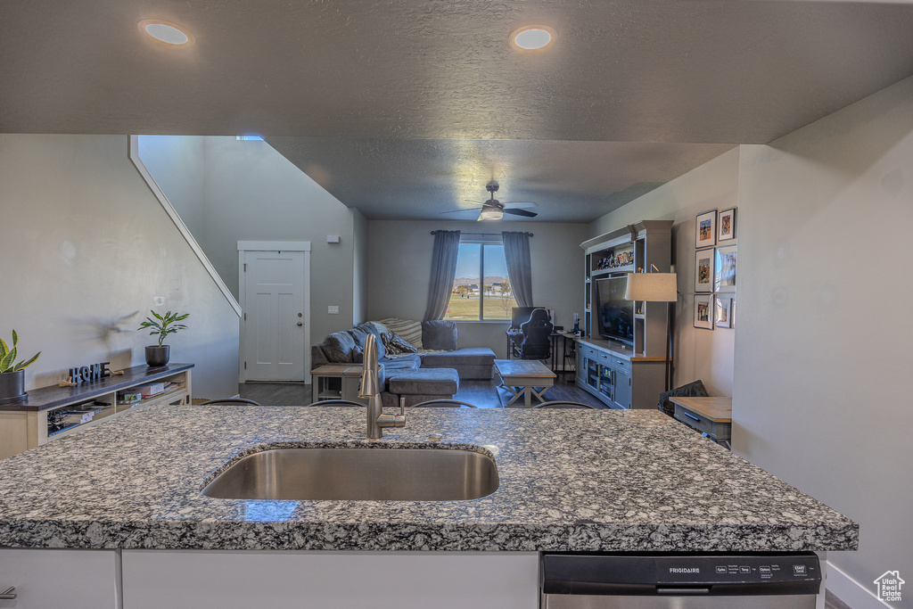 1997 E ABBEY WAY Eagle Mountain, UT 84005