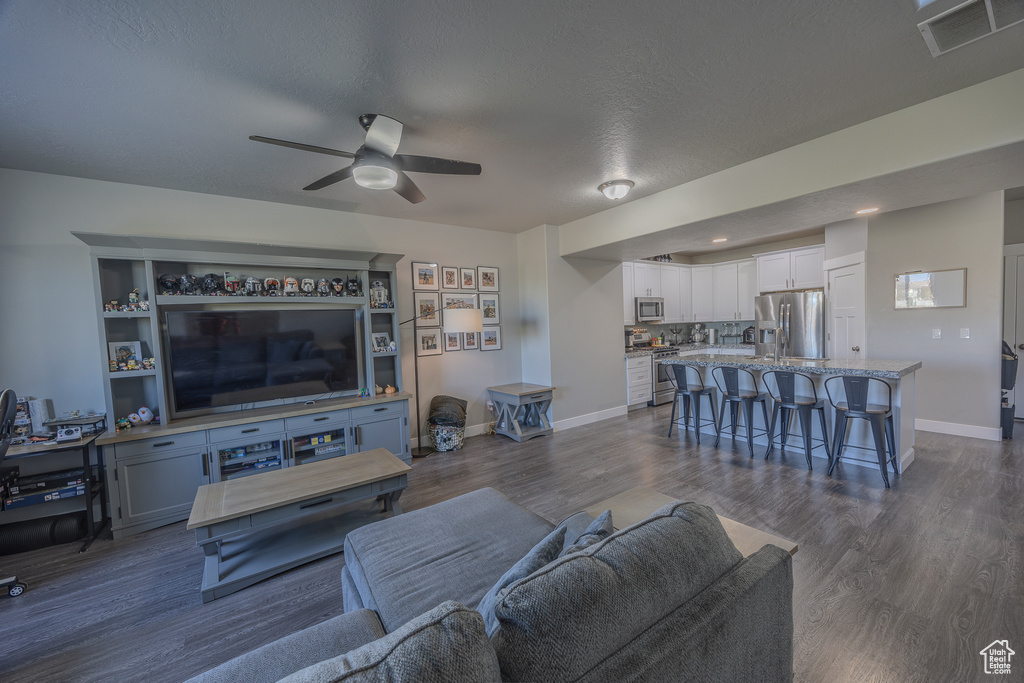 1997 E ABBEY WAY Eagle Mountain, UT 84005
