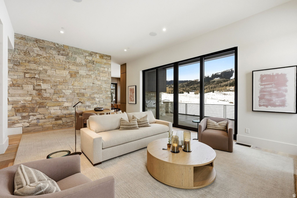 258 WHITE PINE CANYON RD Park City, UT 84060