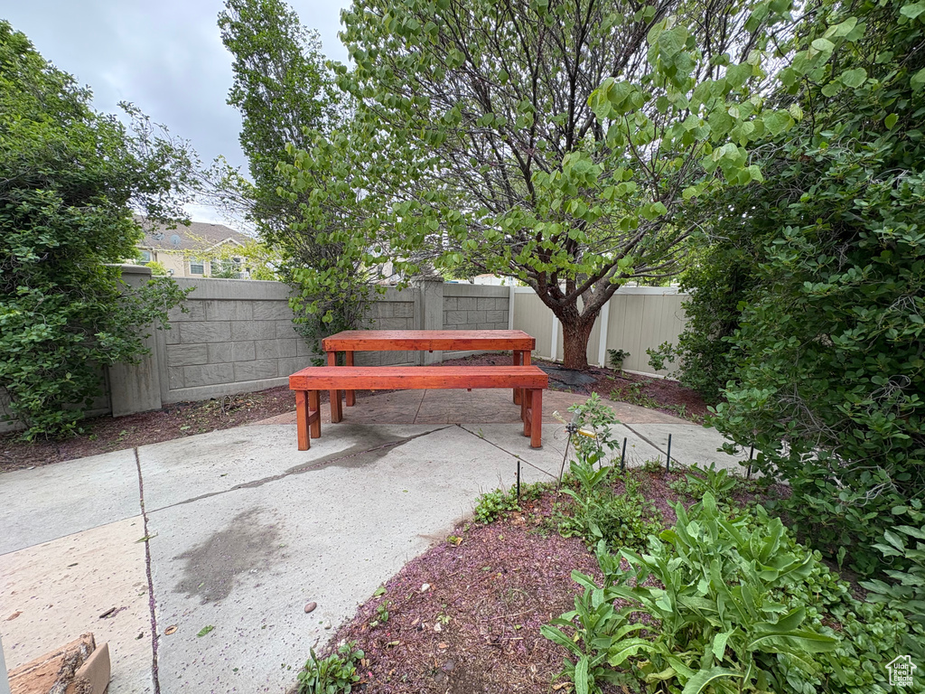 5633 W CORAL MOUNT LN West Valley City, UT 84118