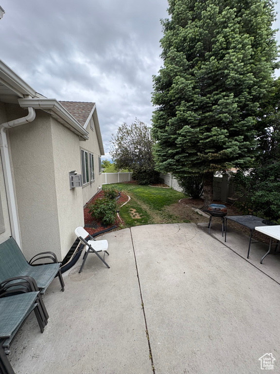 5633 W CORAL MOUNT LN West Valley City, UT 84118