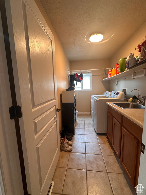 5633 W CORAL MOUNT LN West Valley City, UT 84118