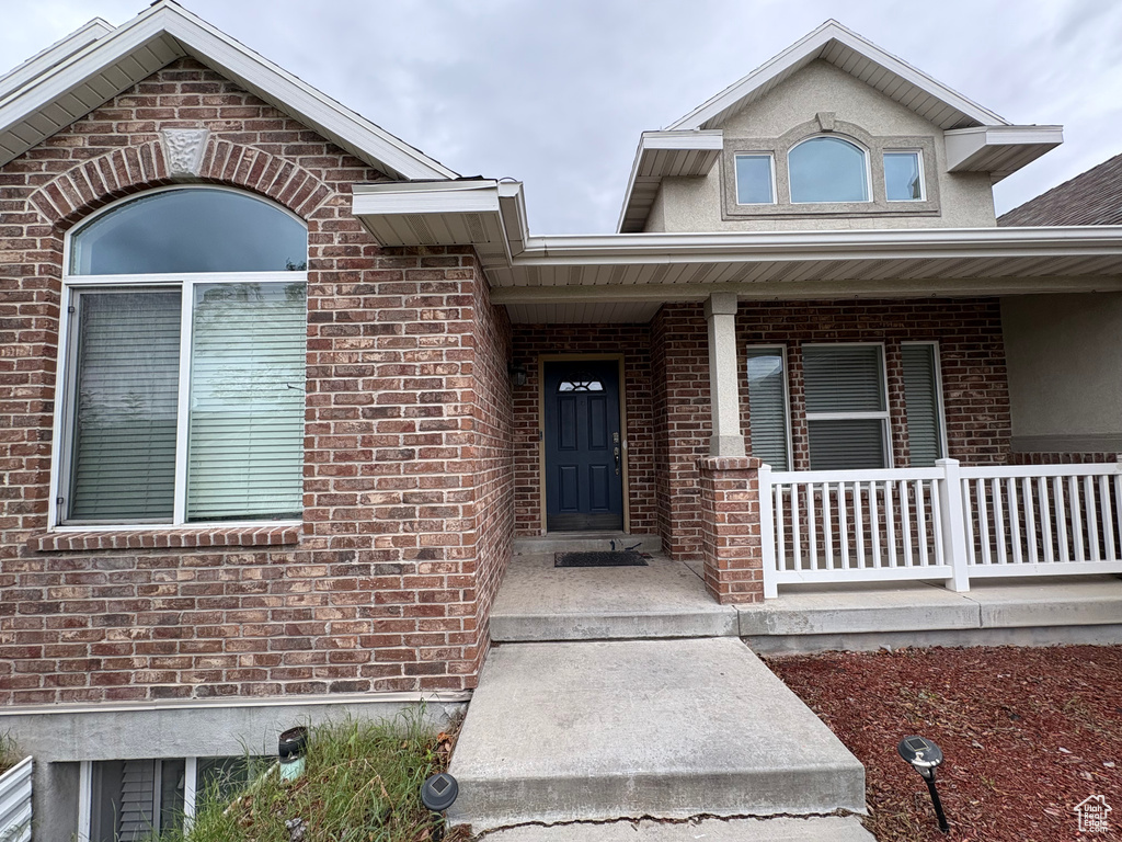 5633 W CORAL MOUNT LN West Valley City, UT 84118