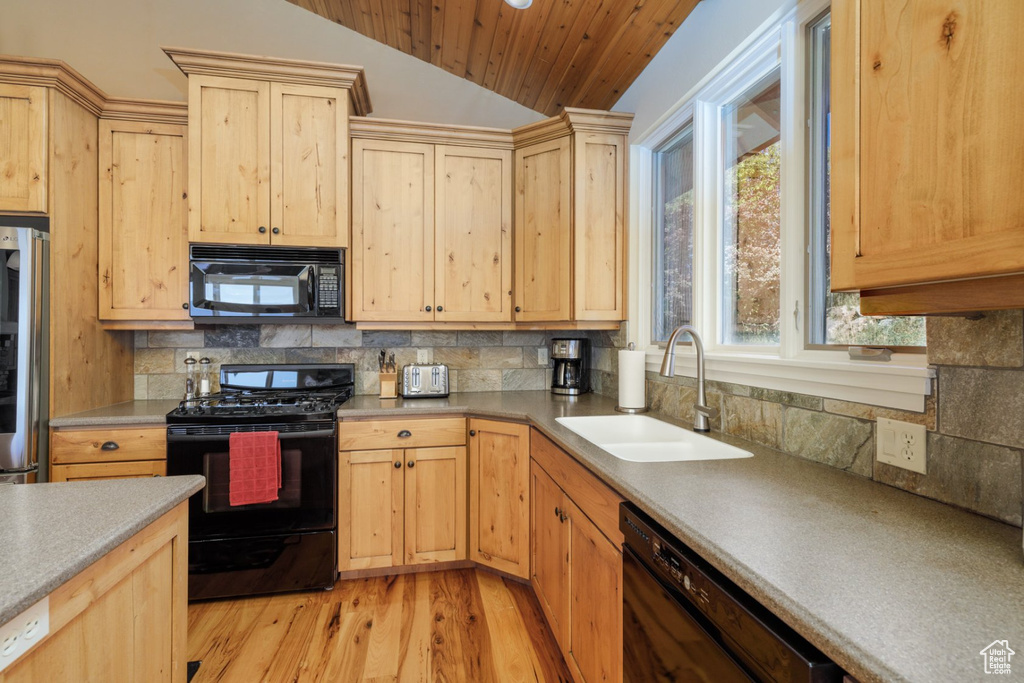 Photo 11 for MLS #2113551 at 3438 N Trappers Ct