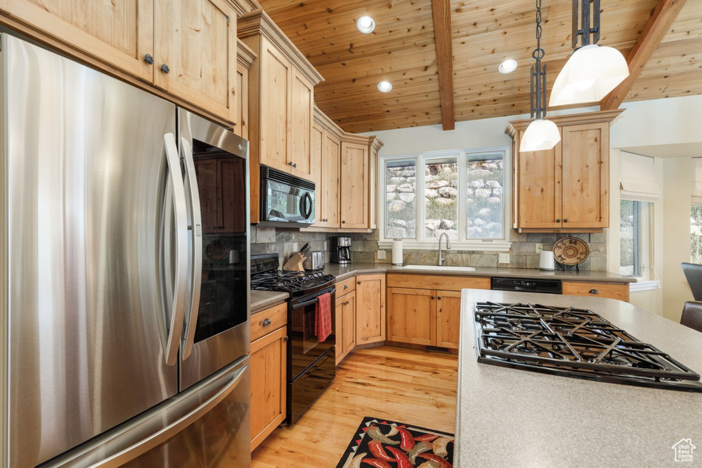 Photo 16 for MLS #2113551 at 3438 N Trappers Ct