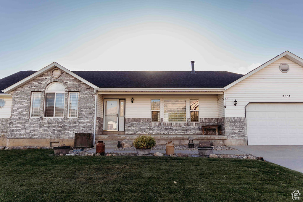 Photo 2 for MLS #2113569 at 3231 N Pelican Dr