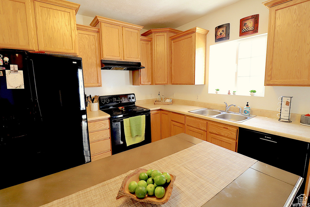 Photo 8 for MLS #2113570 at 6823 W Bottlebrush Ln