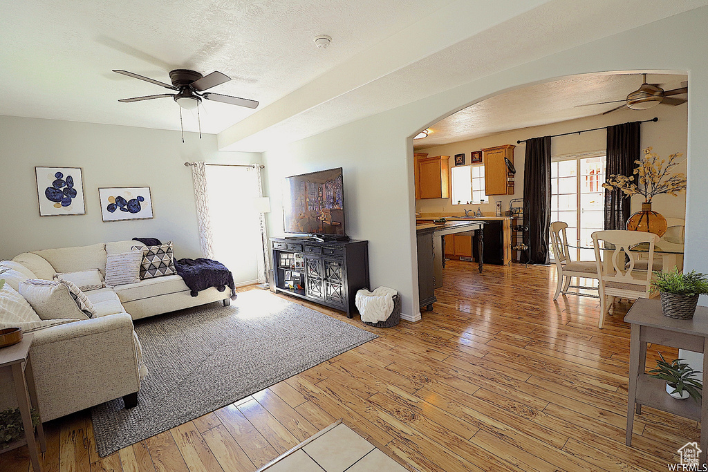 Photo 6 for MLS #2113570 at 6823 W Bottlebrush Ln