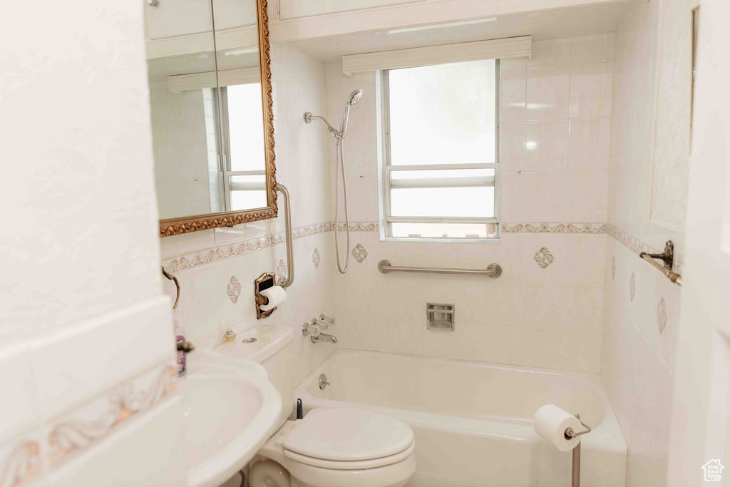 Photo 19 for MLS #2113578 at 149 S Country Club Dr