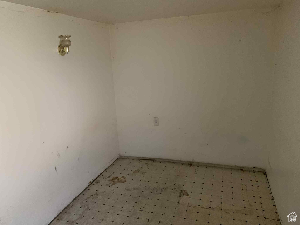 Photo 16 for MLS #2113592 at 180 W Utah Ave