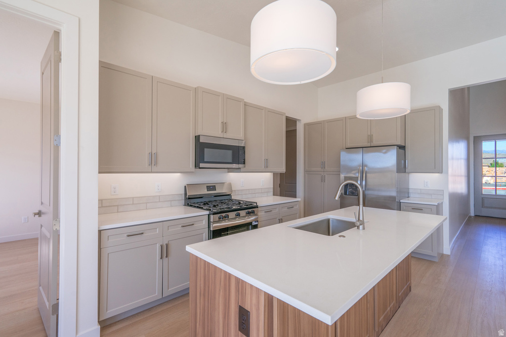 3001 W 570 N Hurricane, UT 84737