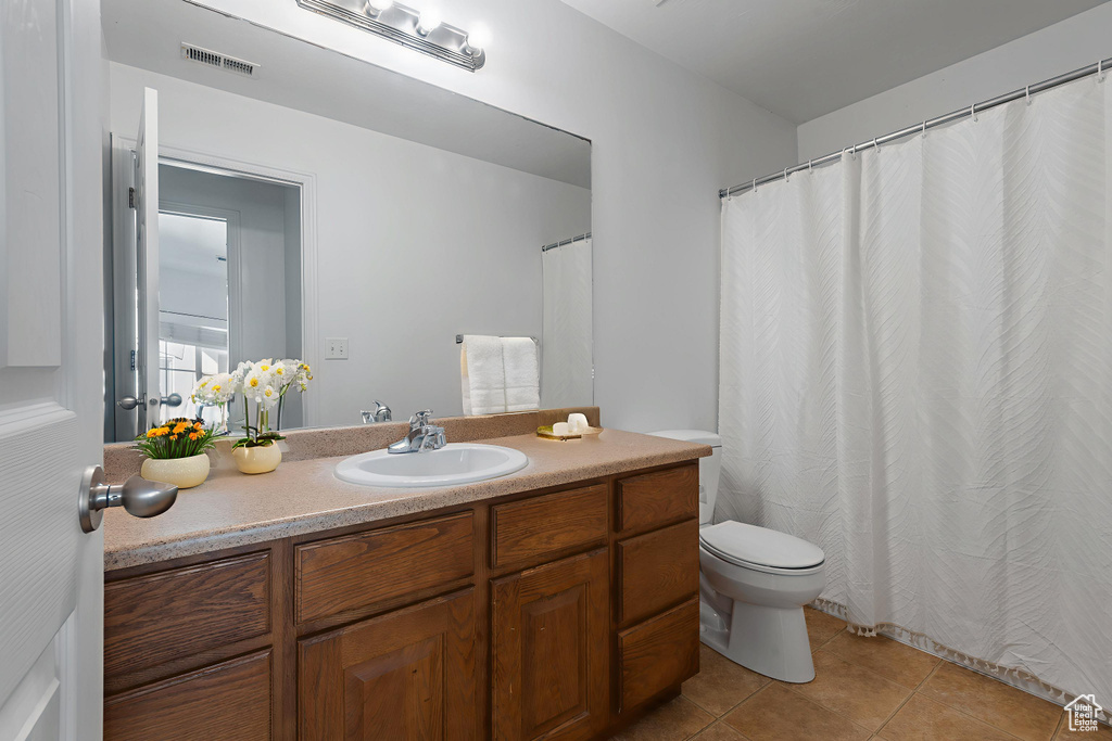 Photo 21 for MLS #2113605 at 528 N Walton Dr