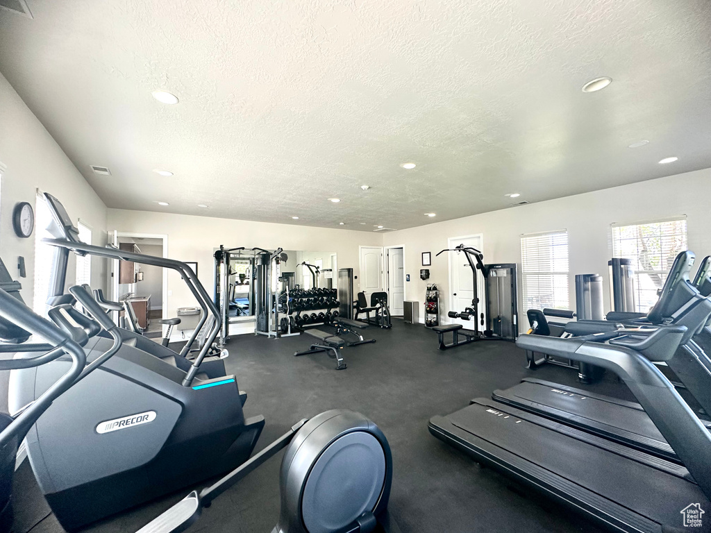 Photo 30 for MLS #2113605 at 528 N Walton Dr
