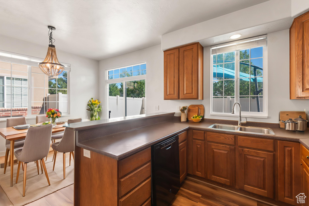 Photo 10 for MLS #2113605 at 528 N Walton Dr