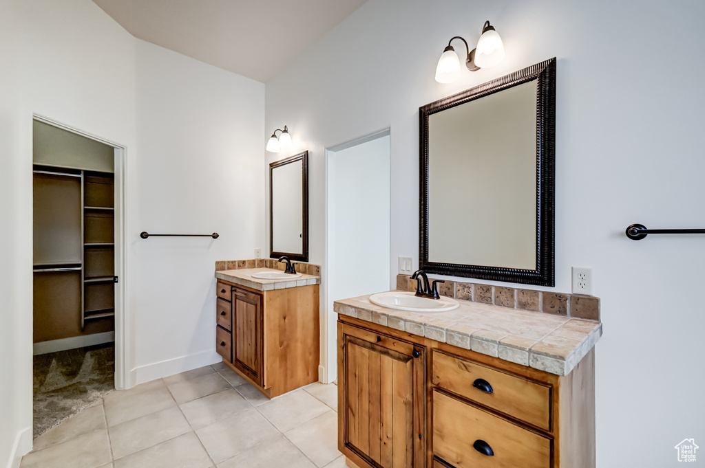 Photo 17 for MLS #2113608 at 761 W North Links Dr