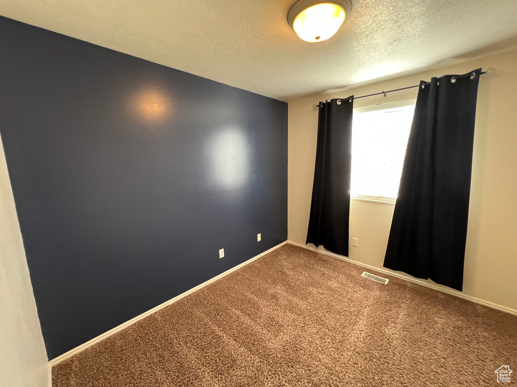 5644 S 4075 W Roy, UT 84067