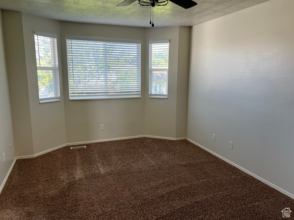 5644 S 4075 W Roy, UT 84067