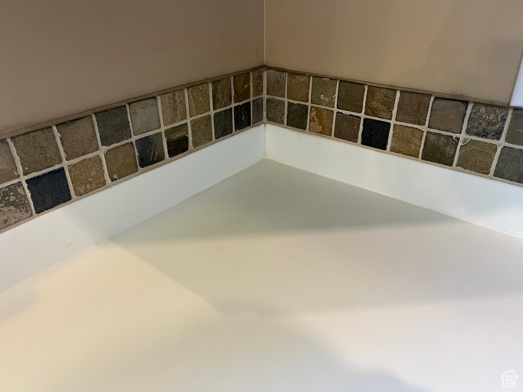 5644 S 4075 W Roy, UT 84067