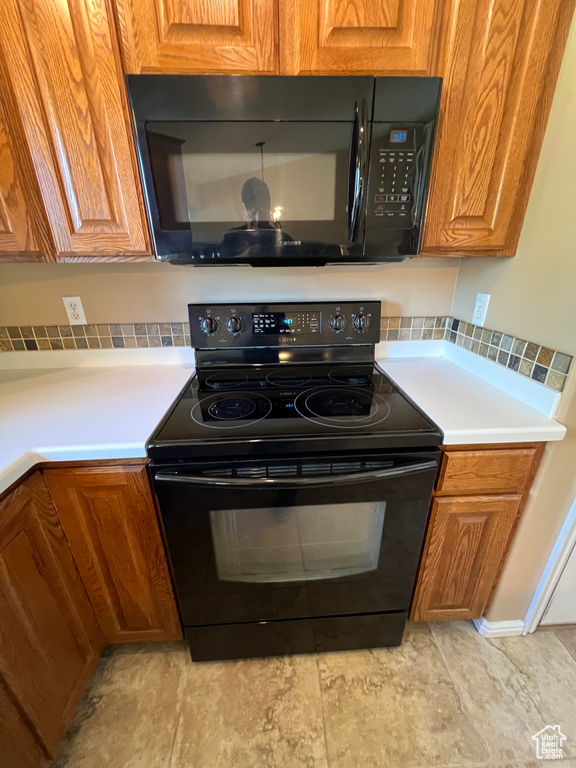 5644 S 4075 W Roy, UT 84067