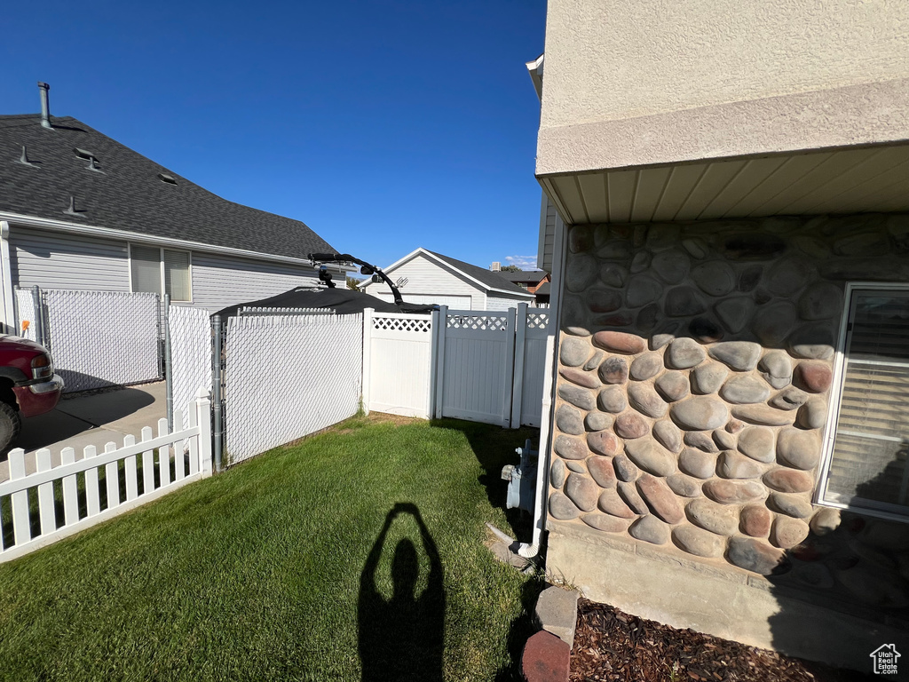5644 S 4075 W Roy, UT 84067