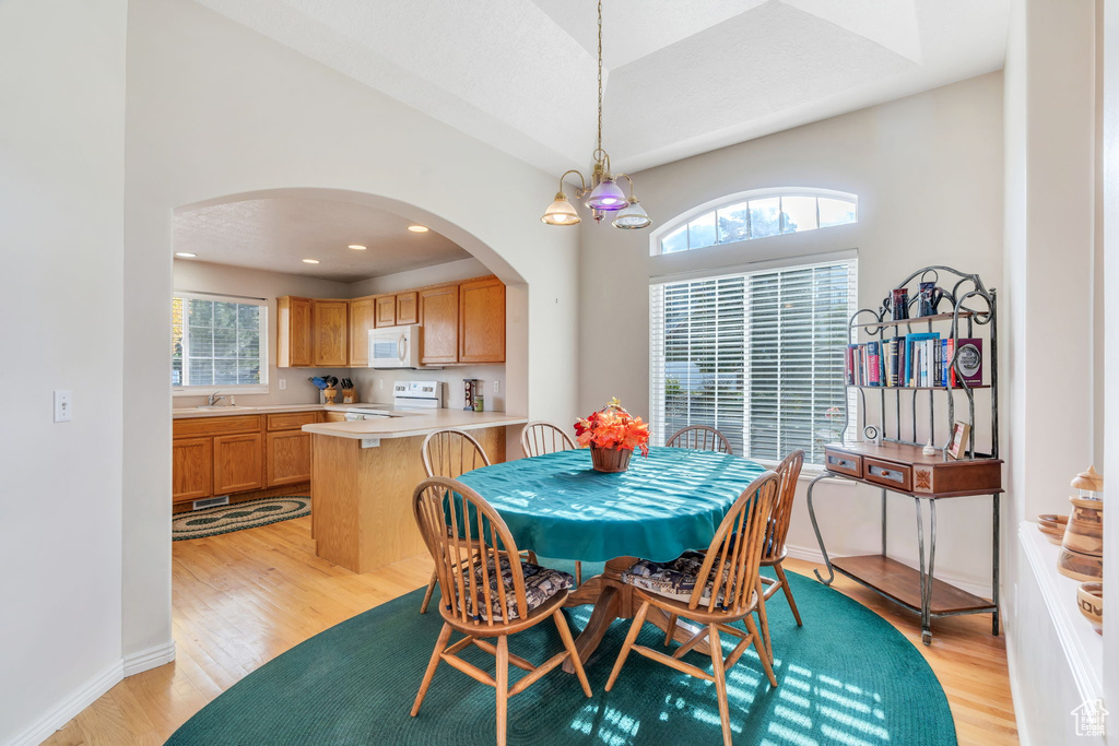 1035 DAYBREAK DR South Ogden, UT 84403