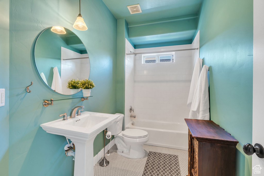 2056 S 160 E Orem, UT 84058