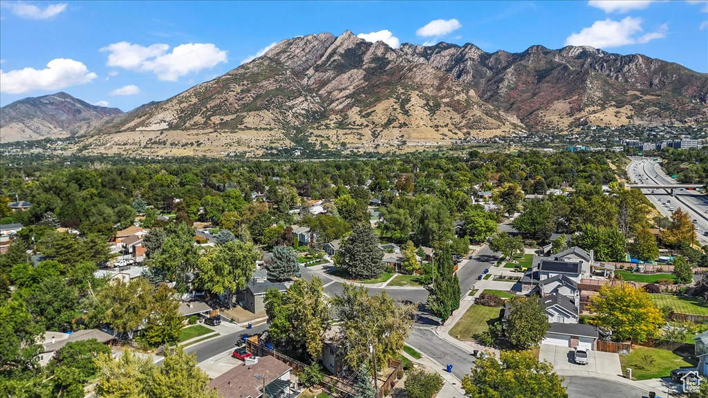 6378 S MEADOWCREST RD Holladay, UT 84121