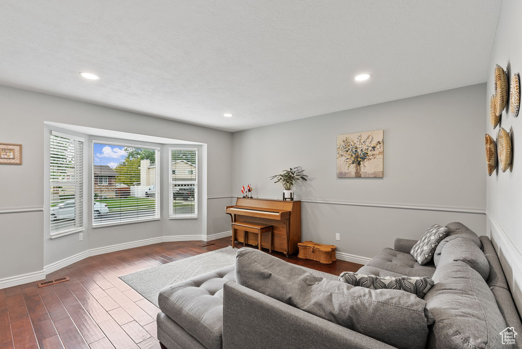 11077 S HAWKWOOD DR Sandy, UT 84094