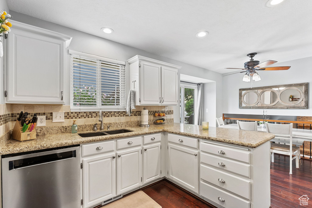 11077 S HAWKWOOD DR Sandy, UT 84094