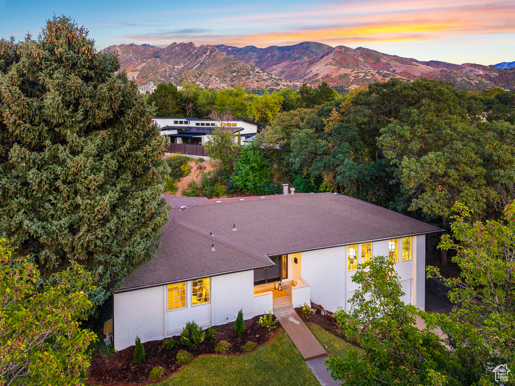 855 S WOODRUFF WAY Salt Lake City, UT 84108
