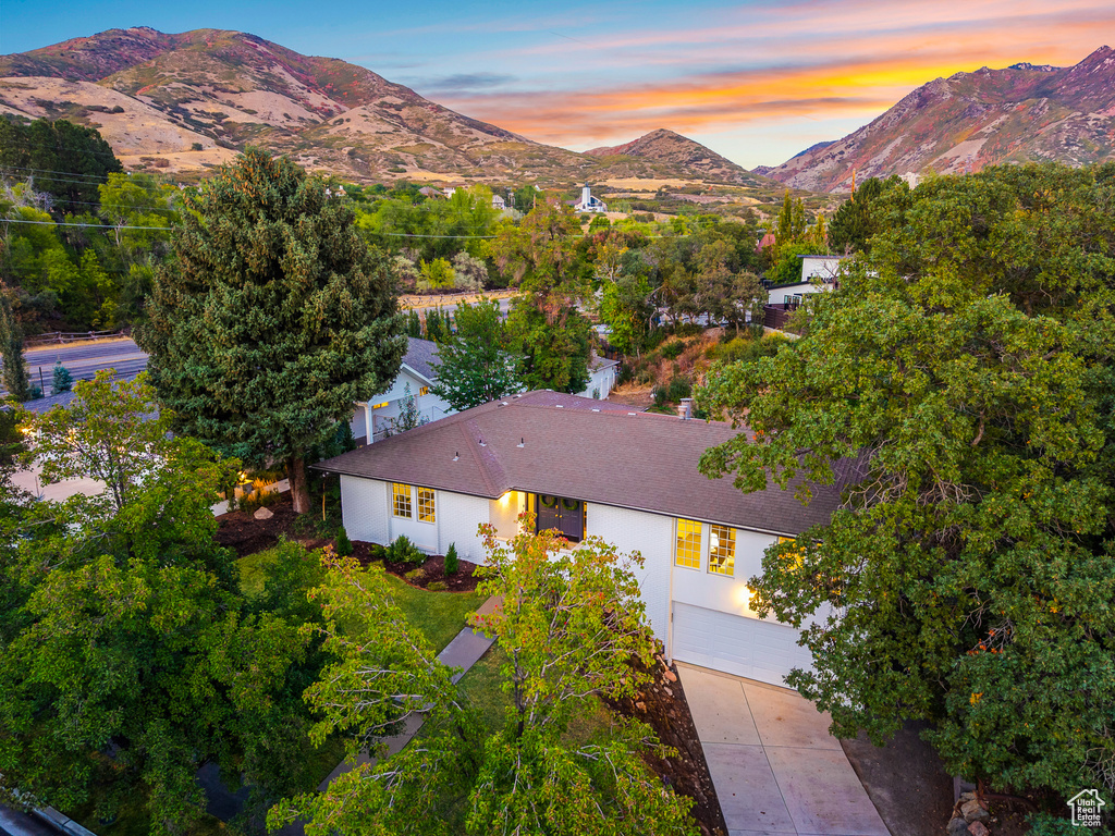 855 S WOODRUFF WAY Salt Lake City, UT 84108
